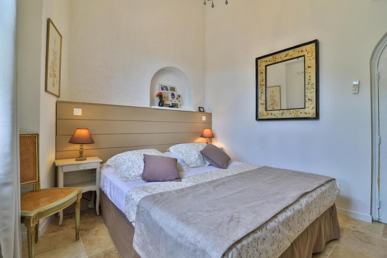 Bed and Breakfast Le Mazet De Tourrettes Exterior foto