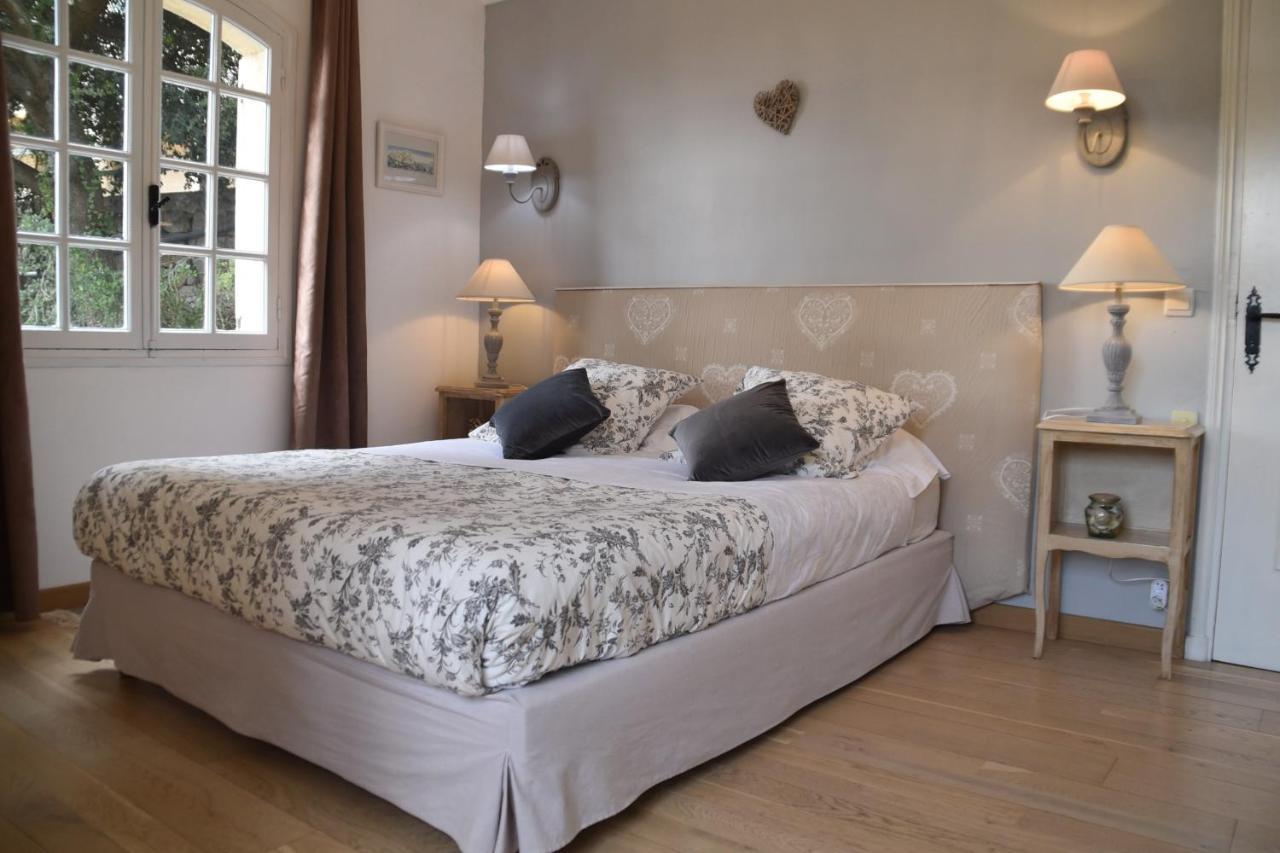 Bed and Breakfast Le Mazet De Tourrettes Exterior foto