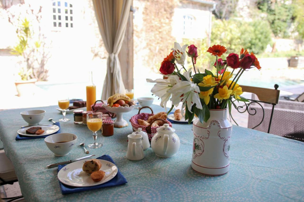 Bed and Breakfast Le Mazet De Tourrettes Exterior foto